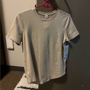 Lululemon love crew short sleeve size 4